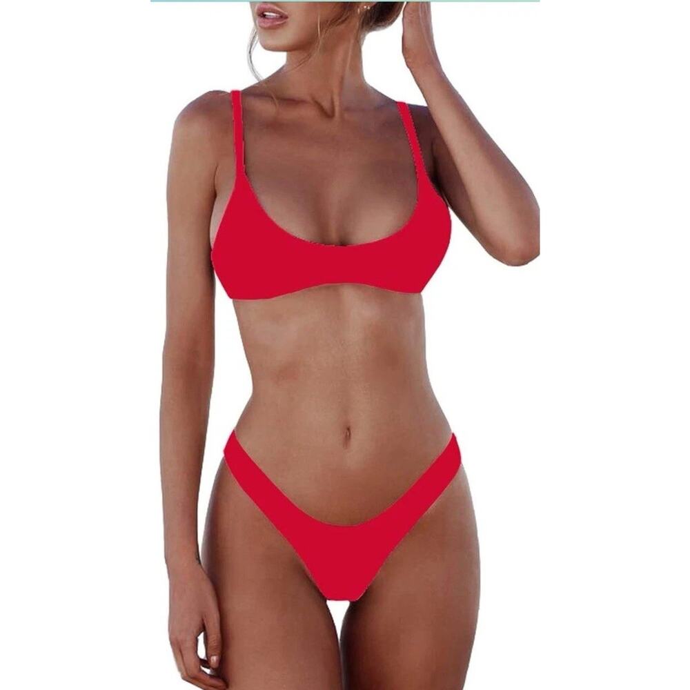 Red Scoop Neck Bikini Set - Classic Two-Piece Swimwear